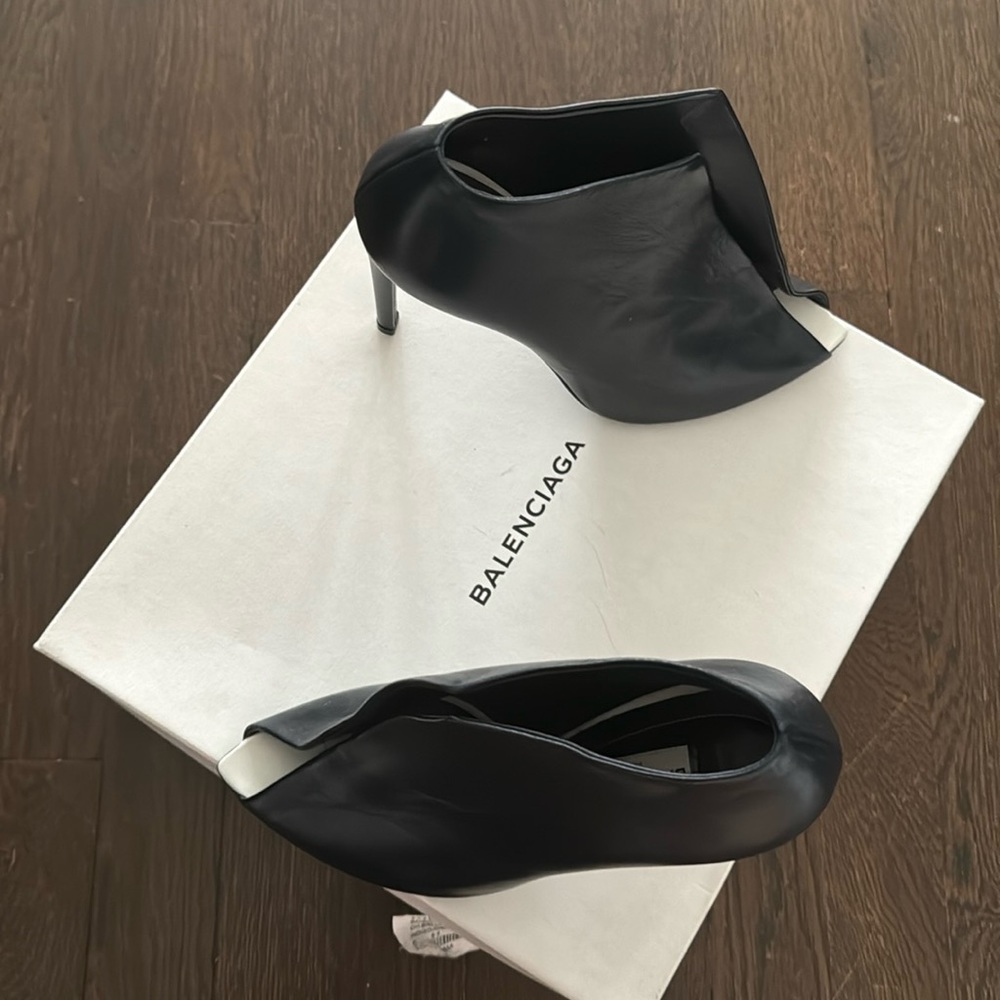 Beautiful balencisga sandal/pelle/ indigo crystal color (deep blue) size 37